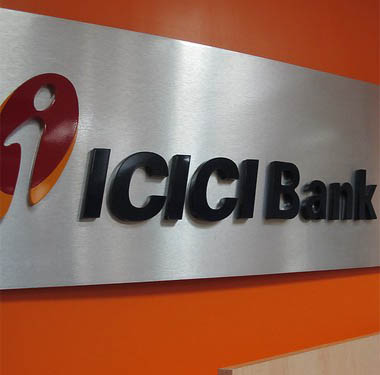 ICICI Bank outpaces rivals in growing credit card biz